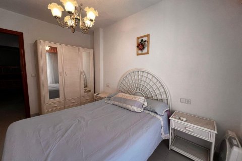Apartment for sale Torrevieja, Alicante, Spain 4 bedrooms, 120 sq.m. No. 131479 - photo 8