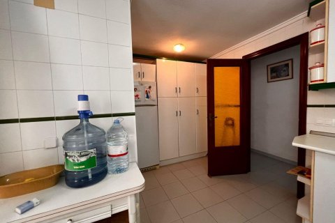 Apartment for sale Torrevieja, Alicante, Spain 4 bedrooms, 120 sq.m. No. 131479 - photo 13