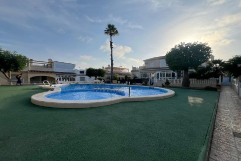Huvila myytävänä Torrevieja, Alicante, Espanja, 2 makuuhuonetta, 85 m2 No. 131478 - kuva 20
