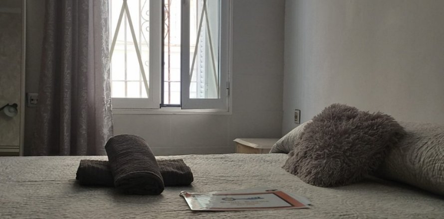 Квартира в Кадис, Испания 6 спален, 150м2 №122490