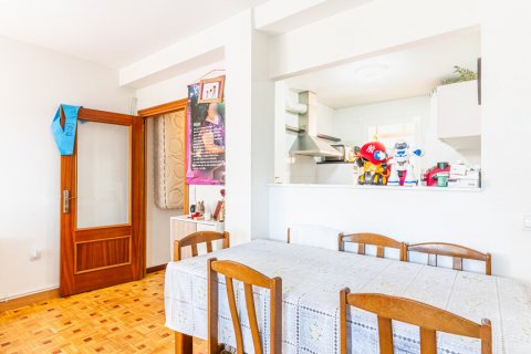 Apartment for sale Madrid, Spain 2 bedrooms, 66 sq.m. No. 122493 - photo 8