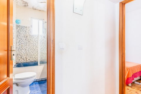 Apartment for sale Madrid, Spain 2 bedrooms, 66 sq.m. No. 122493 - photo 13