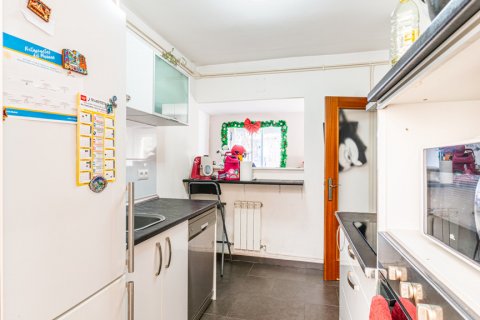 Apartment for sale Madrid, Spain 2 bedrooms, 66 sq.m. No. 122493 - photo 7