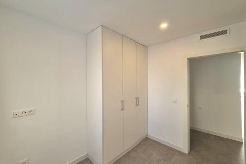Dzīvoklis īrēšanai Alicante, Spānijā 1 istaba, 70 m2 Nr. 130554 - attēls 16