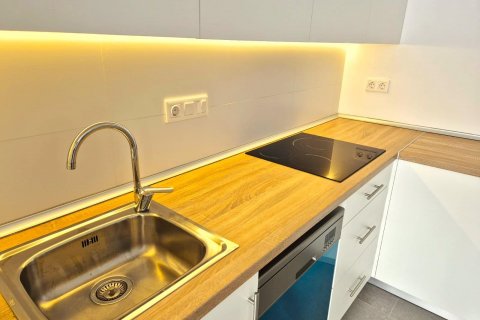 Dzīvoklis īrēšanai Alicante, Spānijā 1 istaba, 70 m2 Nr. 130554 - attēls 7