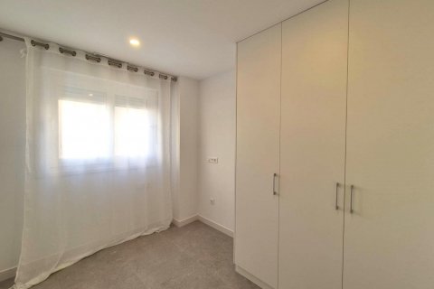 Dzīvoklis īrēšanai Alicante, Spānijā 1 istaba, 70 m2 Nr. 130554 - attēls 15