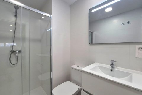 Dzīvoklis īrēšanai Alicante, Spānijā 1 istaba, 70 m2 Nr. 130554 - attēls 13