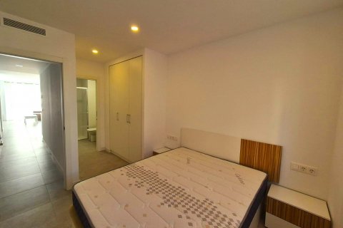 Dzīvoklis īrēšanai Alicante, Spānijā 1 istaba, 70 m2 Nr. 130554 - attēls 11
