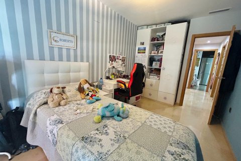 Продажа квартиры Эльче, Аликанте, Испания 3 спальни, 124м2 №122630 - фото 17