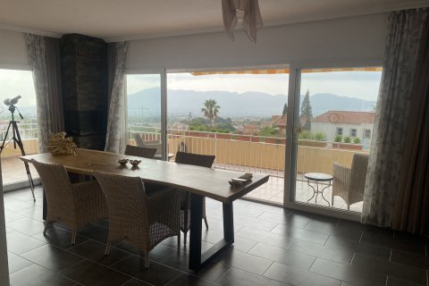 Продажа виллы в Ла Нусия, Аликанте, Испания 4 спальни, 240м2 №122635 - фото 7
