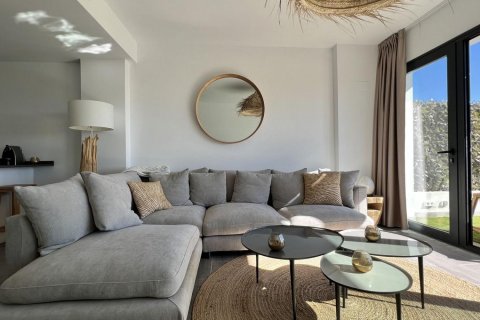 Продажа квартиры в Бенидорм, Аликанте, Испания 2 спальни, 85м2 №122636 - фото 26