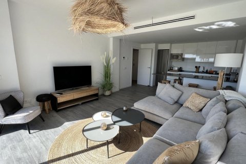 Продажа квартиры в Бенидорм, Аликанте, Испания 2 спальни, 85м2 №122636 - фото 28