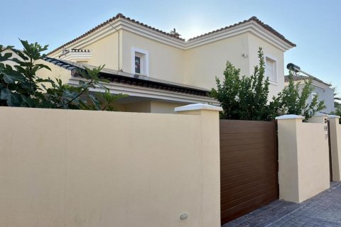 Villa à vendre Murcia, Espagne, 4 chambres, 240 m2 No. 132040 - photo 15