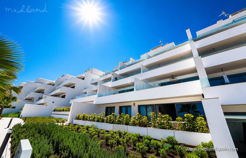 Lägenhet i Estepona, Malaga, Spanien 2 sovrum, 74 kvm. Nr. 130191