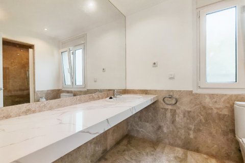 Villa à vendre Marbella, Malaga, Espagne, 4 chambres, 310 m2 No. 129793 - photo 18