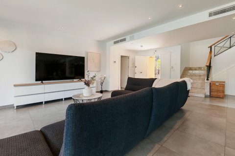 Villa à vendre Marbella, Malaga, Espagne, 4 chambres, 310 m2 No. 129793 - photo 3