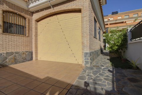 Villa for sale Almenara, Castellon, Spain 5 bedrooms, 265 sq.m. No. 131323 - photo 11