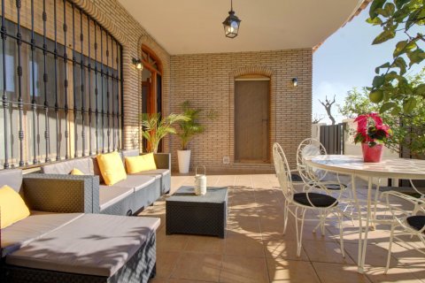 Villa for sale Almenara, Castellon, Spain 5 bedrooms, 265 sq.m. No. 131323 - photo 24