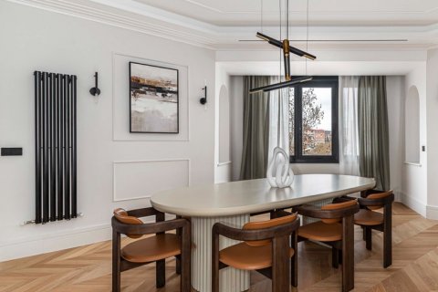 Apartment for sale Madrid, Spain 4 bedrooms, 431 sq.m. No. 122743 - photo 15