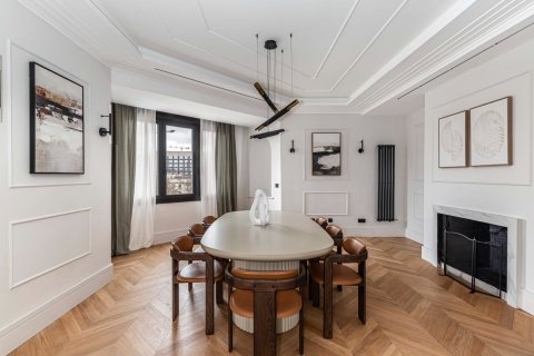 Apartment for sale Madrid, Spain 4 bedrooms, 431 sq.m. No. 122743 - photo 14