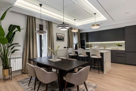 Apartment for sale Madrid, Spain 3 bedrooms, 229 sq.m. No. 122745 - photo 7