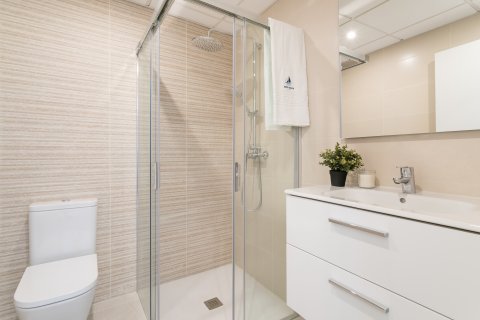 Продажа квартиры в Торревьеха, Аликанте, Испания 2 спальни, 65м2 №122925 - фото 12