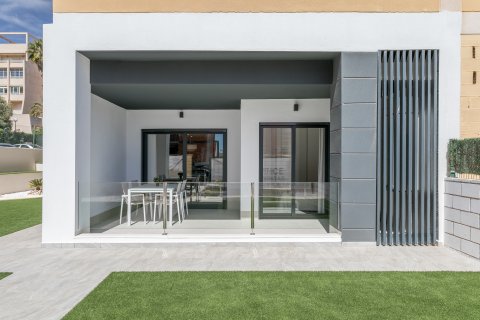 Продажа квартиры в Торревьеха, Аликанте, Испания 2 спальни, 65м2 №122925 - фото 15