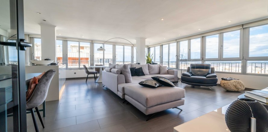 Apartamento Torrevieja, Alicante, España 2 dormitorios, 118 m2 No. 125109