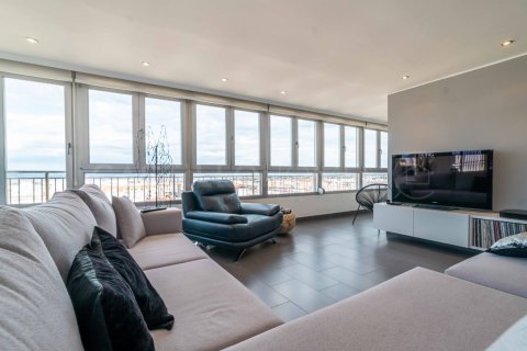 Apartamento en venta Torrevieja, Alicante, España 2 dormitorios, 118 m2 No. 125109 - foto 4