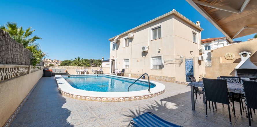 Villa San Miguel de Salinas, Alicante, Spanien 5 Schlafzimmer, 213 m2 Nr. 125110