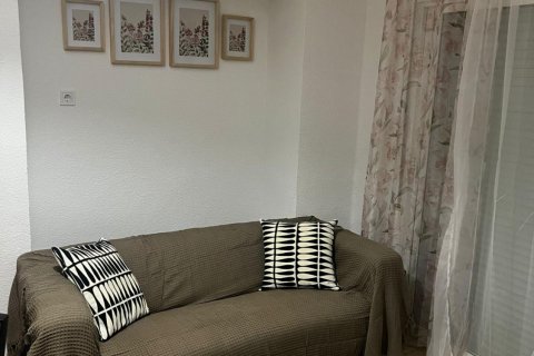 Huoneisto myytävänä Alicante, Espanja, 2 makuuhuonetta, 81 m2 No. 127295 - kuva 2