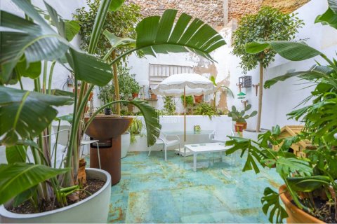 Townhouse for sale Mahon, Menorca, Spain 2 bedrooms, 212 sq.m. No. 128010 - photo 1