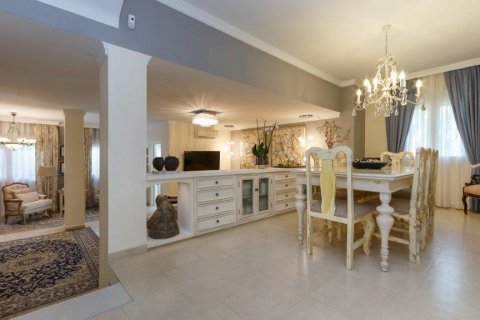 House for sale Nueva Andalucia, Malaga, Spain 5 bedrooms, 323.25 sq.m. No. 122094 - photo 7