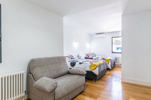 Продажа виллы Виллафранка дель Кастильо, Мадрид, Испания 4 спальни, 400м2 №122096 - фото 28