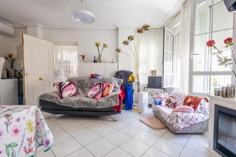 Dúplex en venta Alicante, España 2 dormitorios, 105 m2 No. 128639 - foto 2