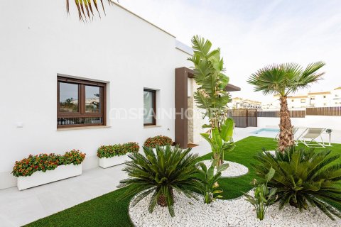 Villa zum Verkauf in Orihuela, Alicante, Spanien 2 Schlafzimmer, 73 m2 Nr. 120644 - Foto 10