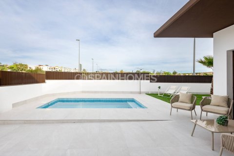 Villa zum Verkauf in Orihuela, Alicante, Spanien 2 Schlafzimmer, 73 m2 Nr. 120644 - Foto 5