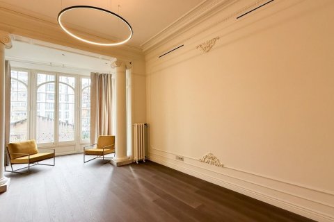 Apartment à vendre Barcelona, Espagne, 4 pièces, 200 m2 No. 122106 - photo 2