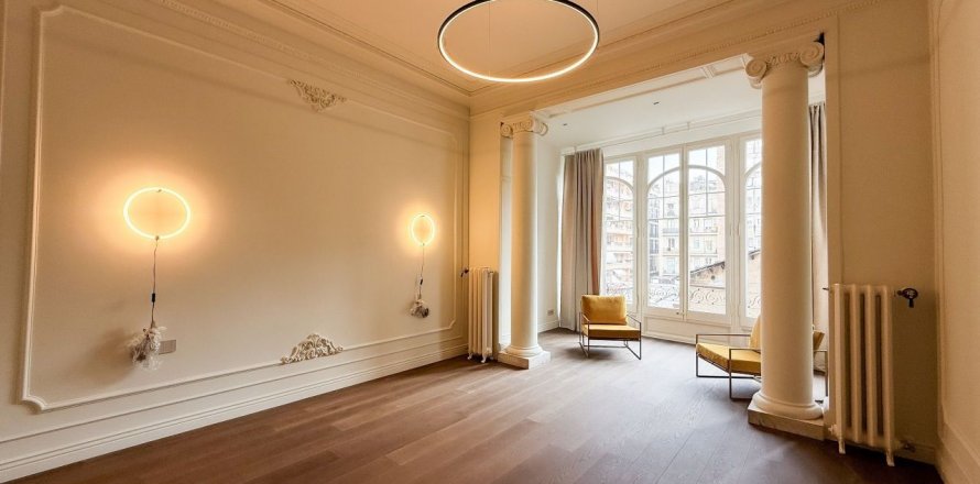 Apartment Barcelona, Espagne 4 pièces, 200 m2 No. 122106