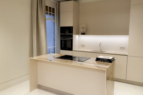Apartment à vendre Barcelona, Espagne, 4 pièces, 200 m2 No. 122106 - photo 16