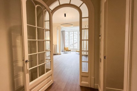 Apartment à vendre Barcelona, Espagne, 4 pièces, 200 m2 No. 122106 - photo 5