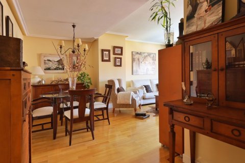 Продажа квартиры в Мадрид, Испания 4 спальни, 149м2 №122108 - фото 3