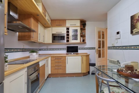 Продажа квартиры в Мадрид, Испания 4 спальни, 149м2 №122108 - фото 10