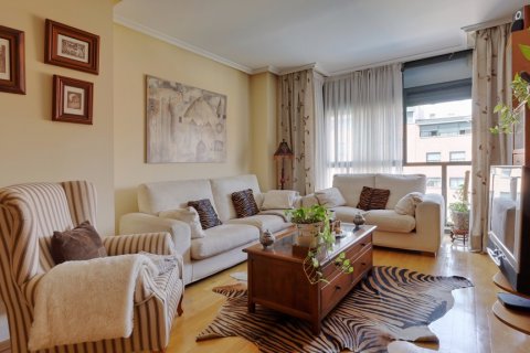 Продажа квартиры в Мадрид, Испания 4 спальни, 149м2 №122108 - фото 5