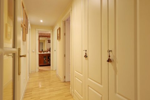Продажа квартиры в Мадрид, Испания 4 спальни, 149м2 №122108 - фото 14