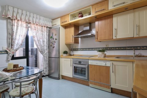 Продажа квартиры в Мадрид, Испания 4 спальни, 149м2 №122108 - фото 9