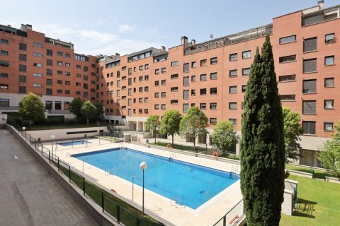 Продажа квартиры в Мадрид, Испания 4 спальни, 149м2 №122108 - фото 26