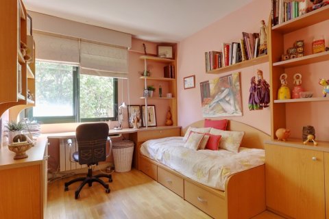 Продажа квартиры в Мадрид, Испания 4 спальни, 149м2 №122108 - фото 19