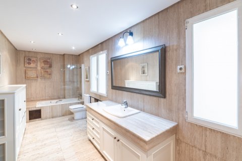 Apartament Madrid, Hiszpania 4 sypialnie, 330 mkw. nr 122113 – zdjęcie 7