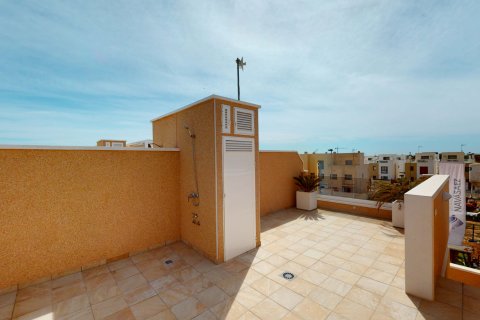 Villa till salu Pilar de la Horadada, Alicante, Spanien 3 sovrum,  Nr. 132575 - foto 5